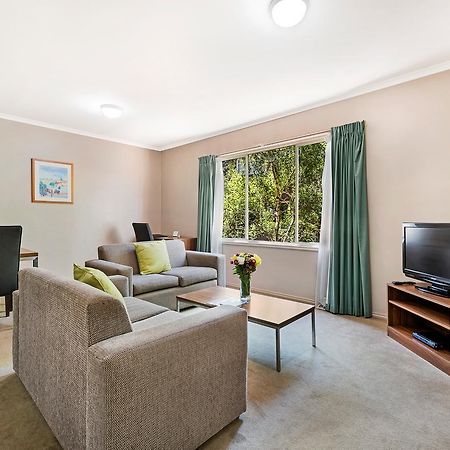 Punt Road Apartment Hotel Melbourne Exterior photo